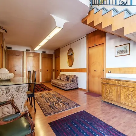 Guesthost - Roomy&cozy With Shared Terrace Διαμέρισμα Ρώμη