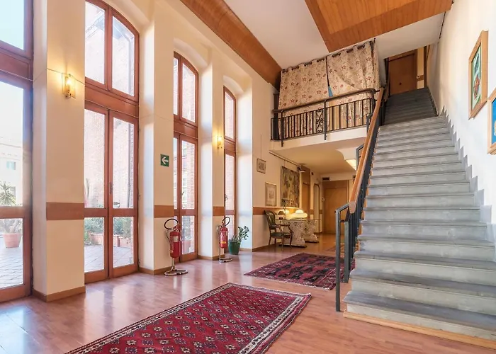 Guesthost - Roomy&cozy With Shared Terrace * Rom