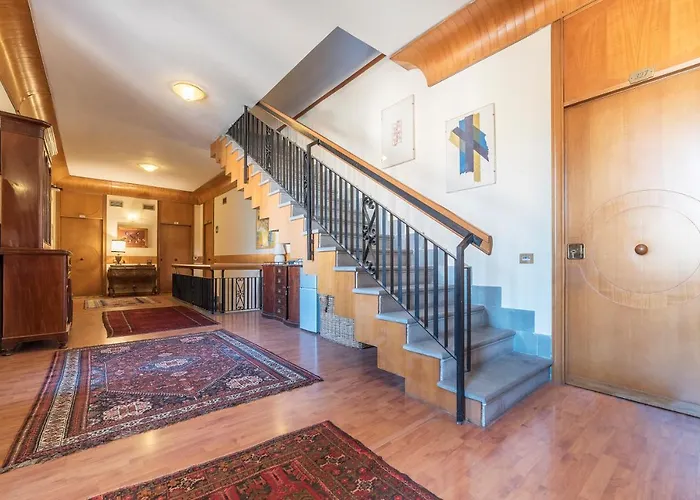 Guesthost - Roomy&cozy With Shared Terrace *