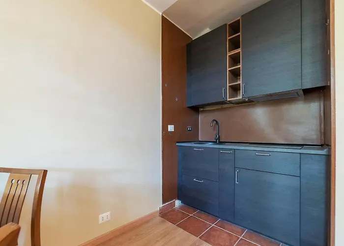 Guesthost - Roomy&cozy With Shared Terrace Lejlighed Rom