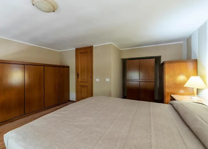 Guesthost - Roomy&cozy With Shared Terrace *